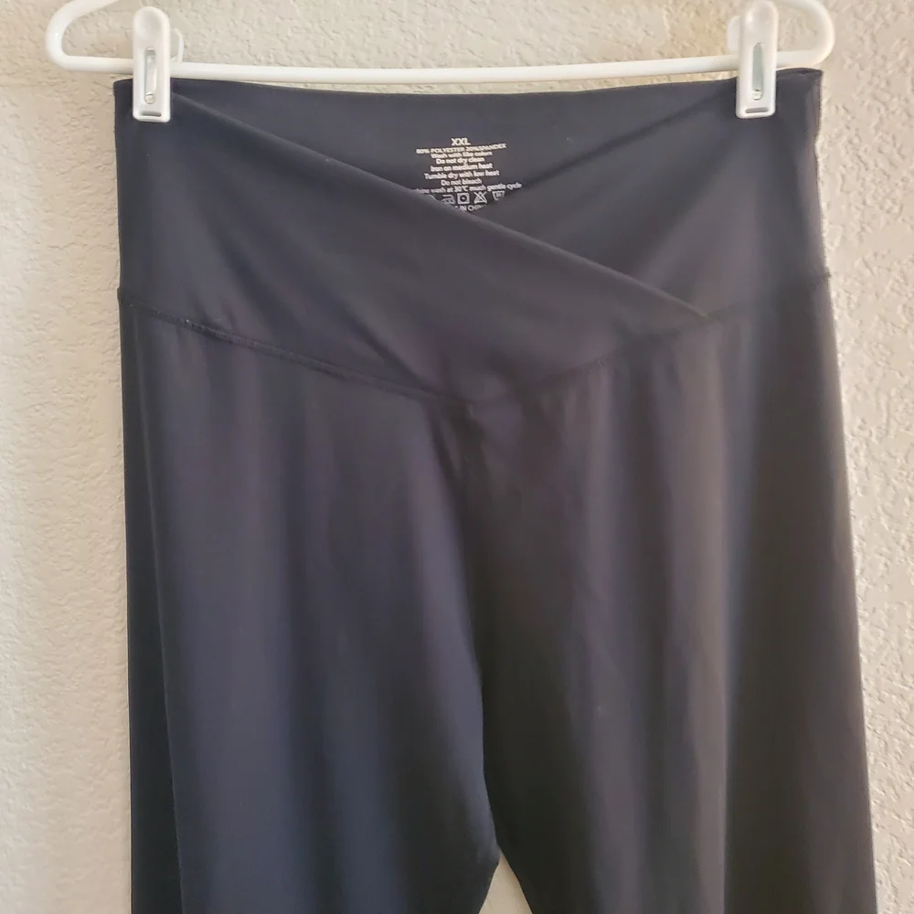Women's Black Leggings - Picture 9 of 12